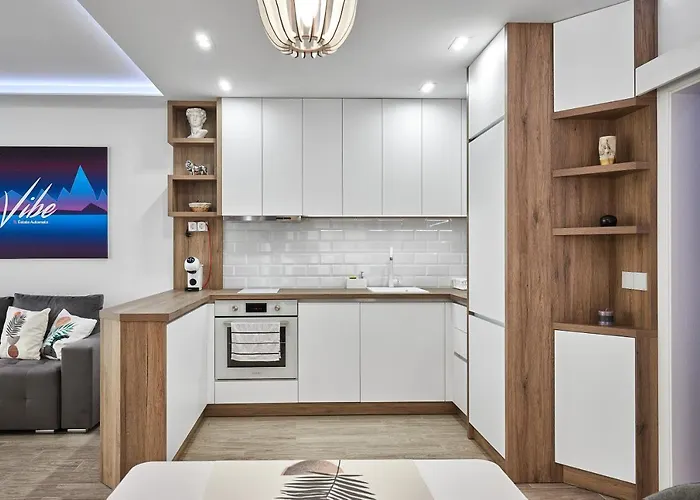 Апартамент Miami Vibe By Estateautomata Бургас